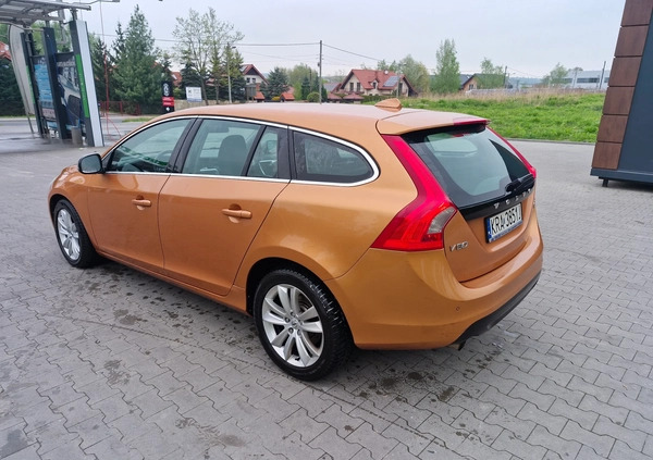 Volvo V60 cena 29000 przebieg: 265000, rok produkcji 2011 z Iłowa małe 277